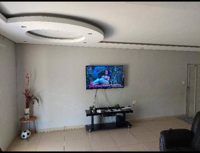 4 BEDROOM HOUSE FOR SALE IN UMGABABA